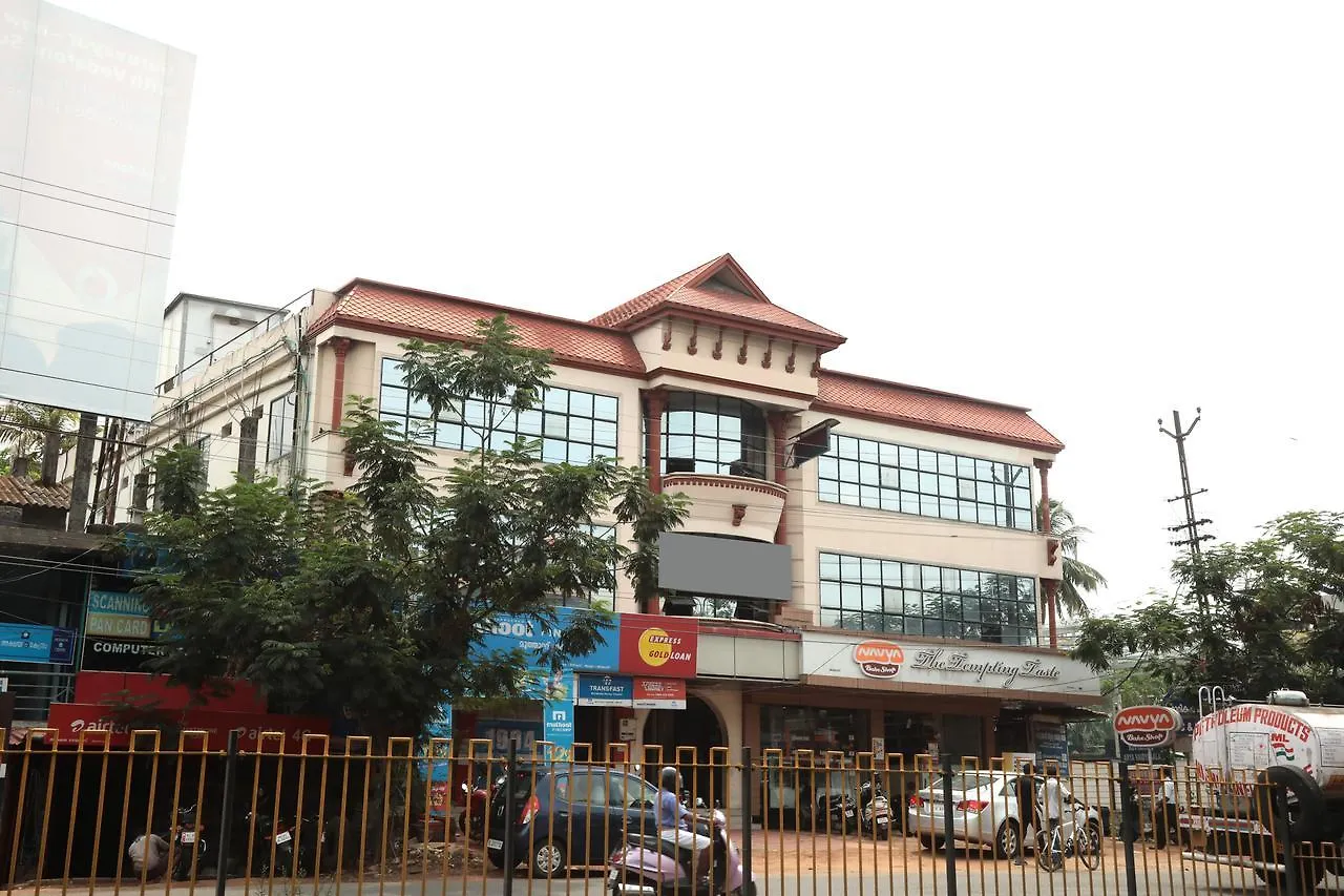 Oyo 6711 Geojo Residency Hotel Nedumbassery 3*,